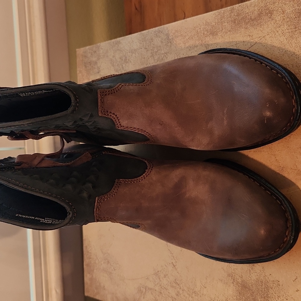 Born Two-Tone Leather Western Boots - Picture 3 of 9